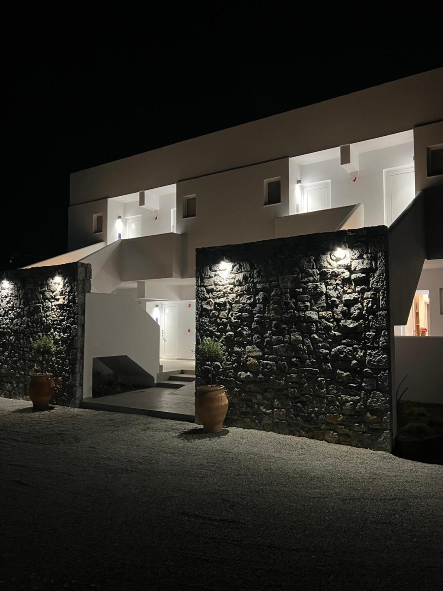 Johannes Boutique Apartments & Suites Афанту Екстериор снимка